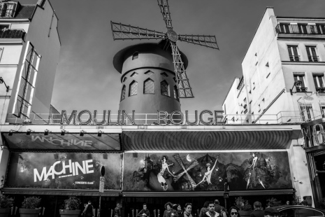 Das Moulin Rouge befindet sich in Montmartre